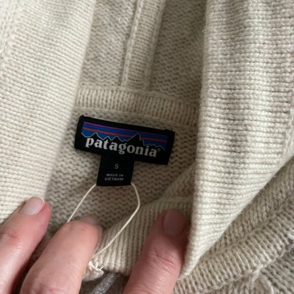 Patagonia Wool Sweater with tags - Picture 4 of 5